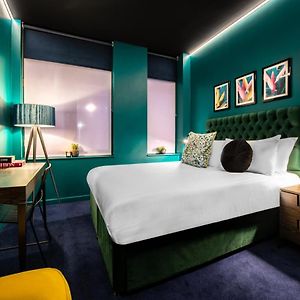 Kamer met een King Size Bed
